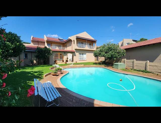 4 BEDROOM HOUSE FOR SALE IN GLENVISTA